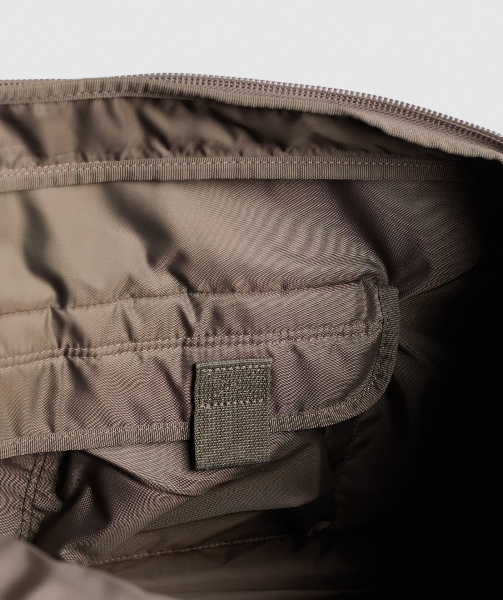 PURSUIT DUFFLE BAG