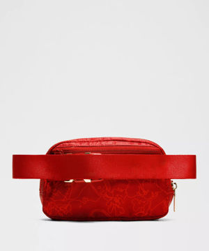 New Year Everywhere Belt Bag 1L
