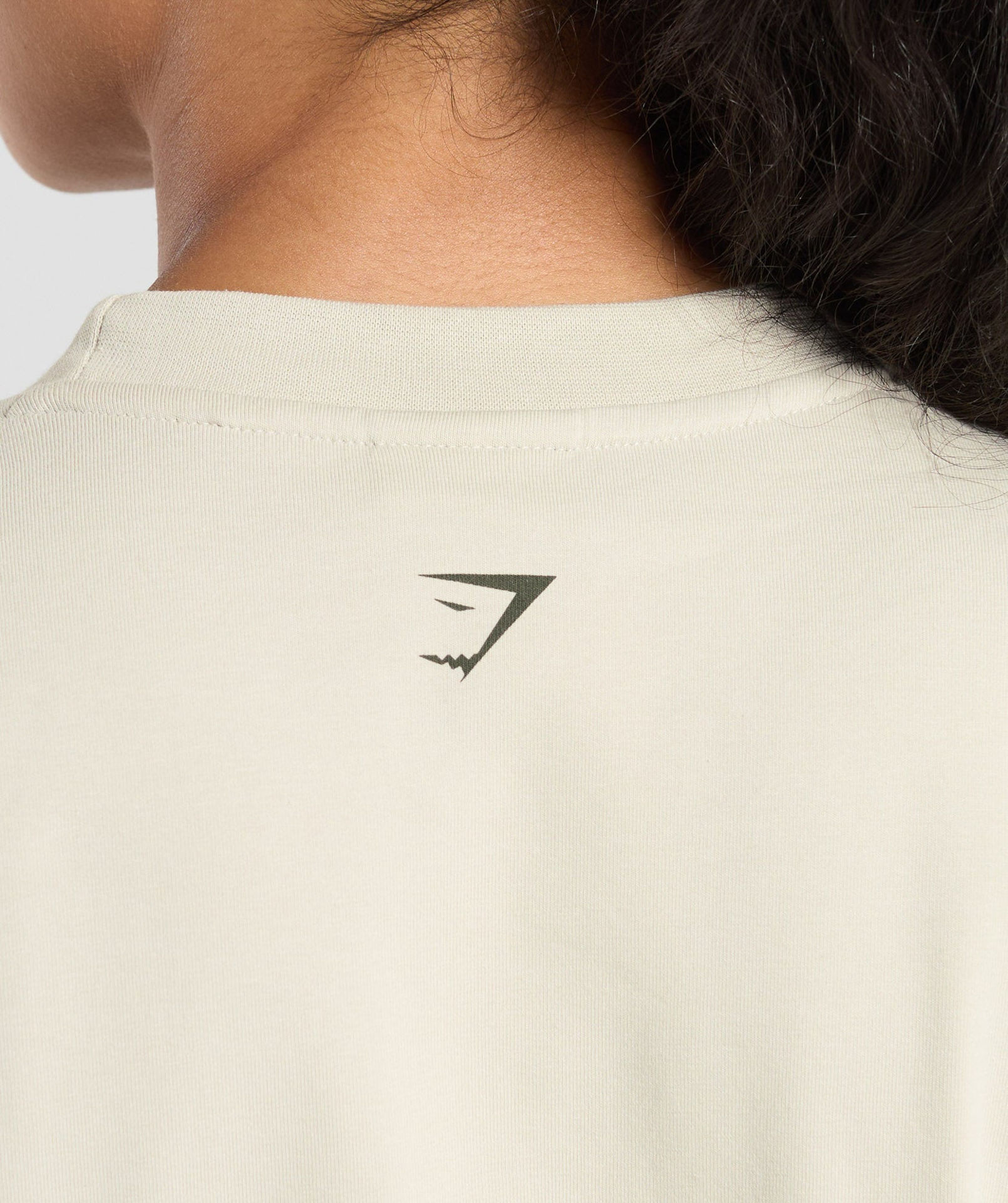 TWO STRONG WOMEN OVERSIZED T-SHIRT