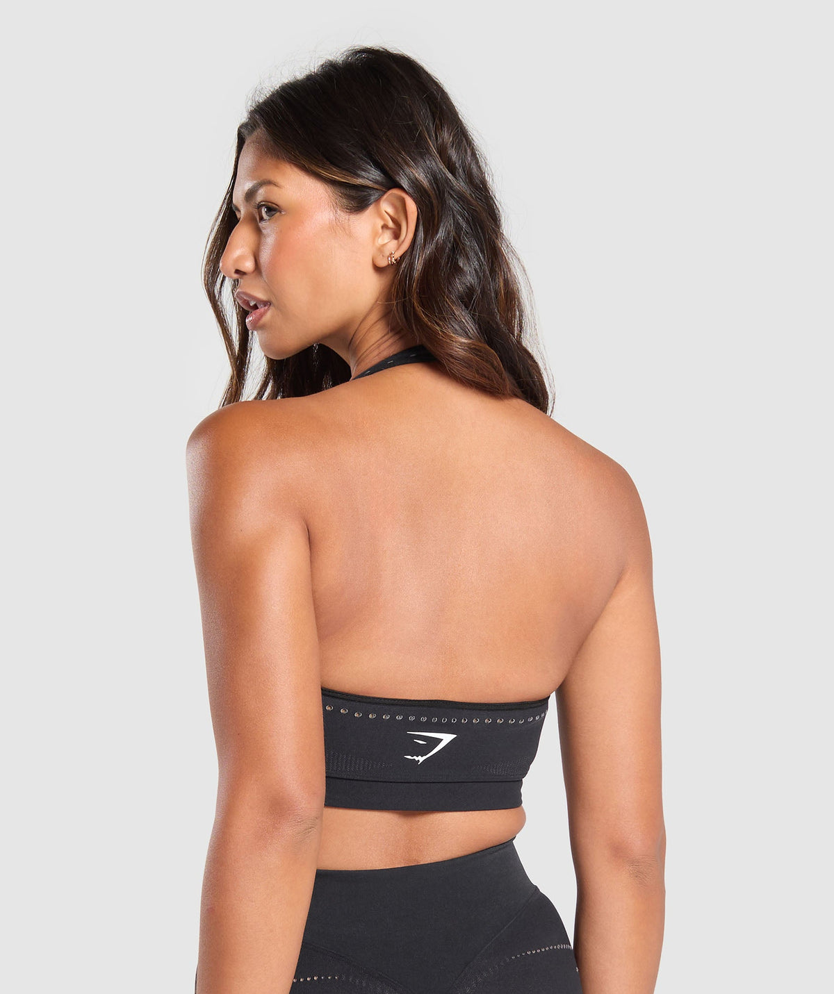 WARP KNIT SEAMLESS HALTER NECK BRALETTE