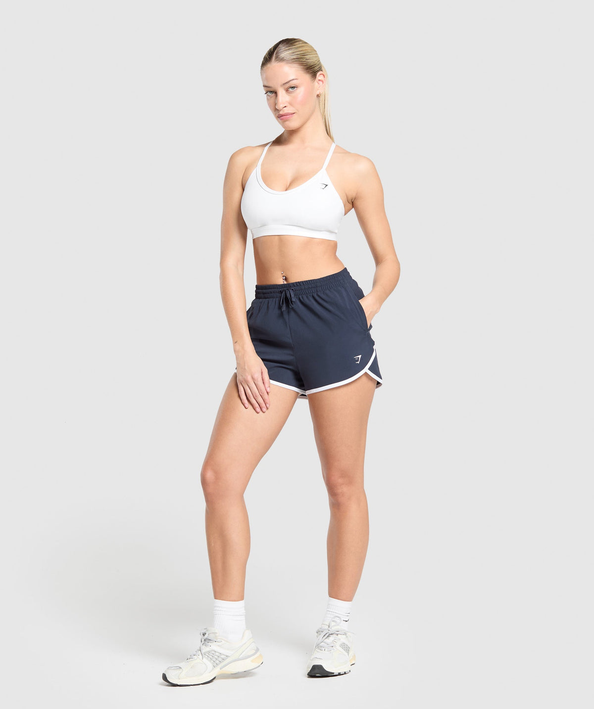 TRAINING CONTRAST LOOSE 2.5" SHORTS