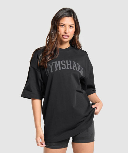 GRAPHIC COLLEGIATE OVERSIZED T SHIRT