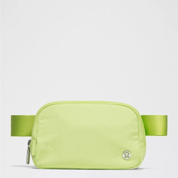Everywhere Belt Bag 1L