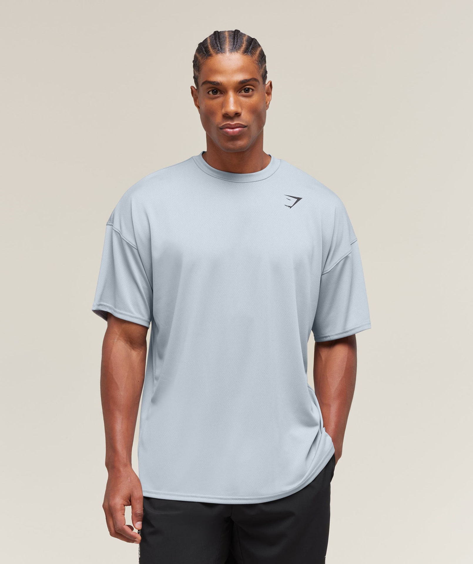 OVERSIZED PERFORMANCE T-SHIRT