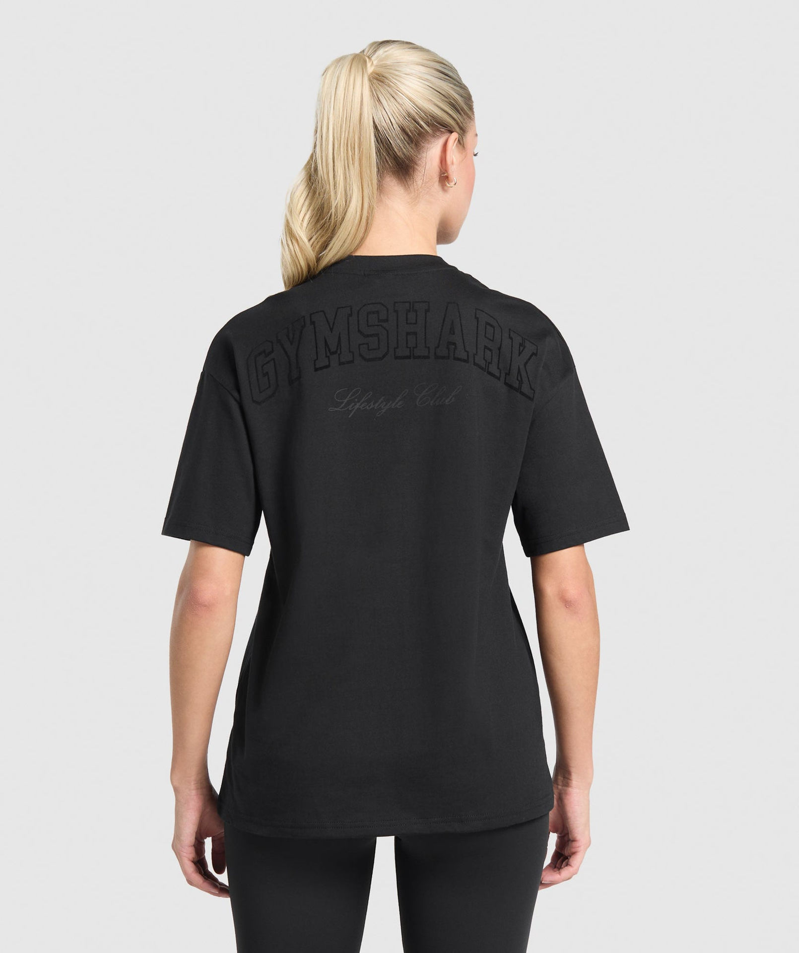 CAMPUS CLASSICS GRAPHIC T-SHIRT