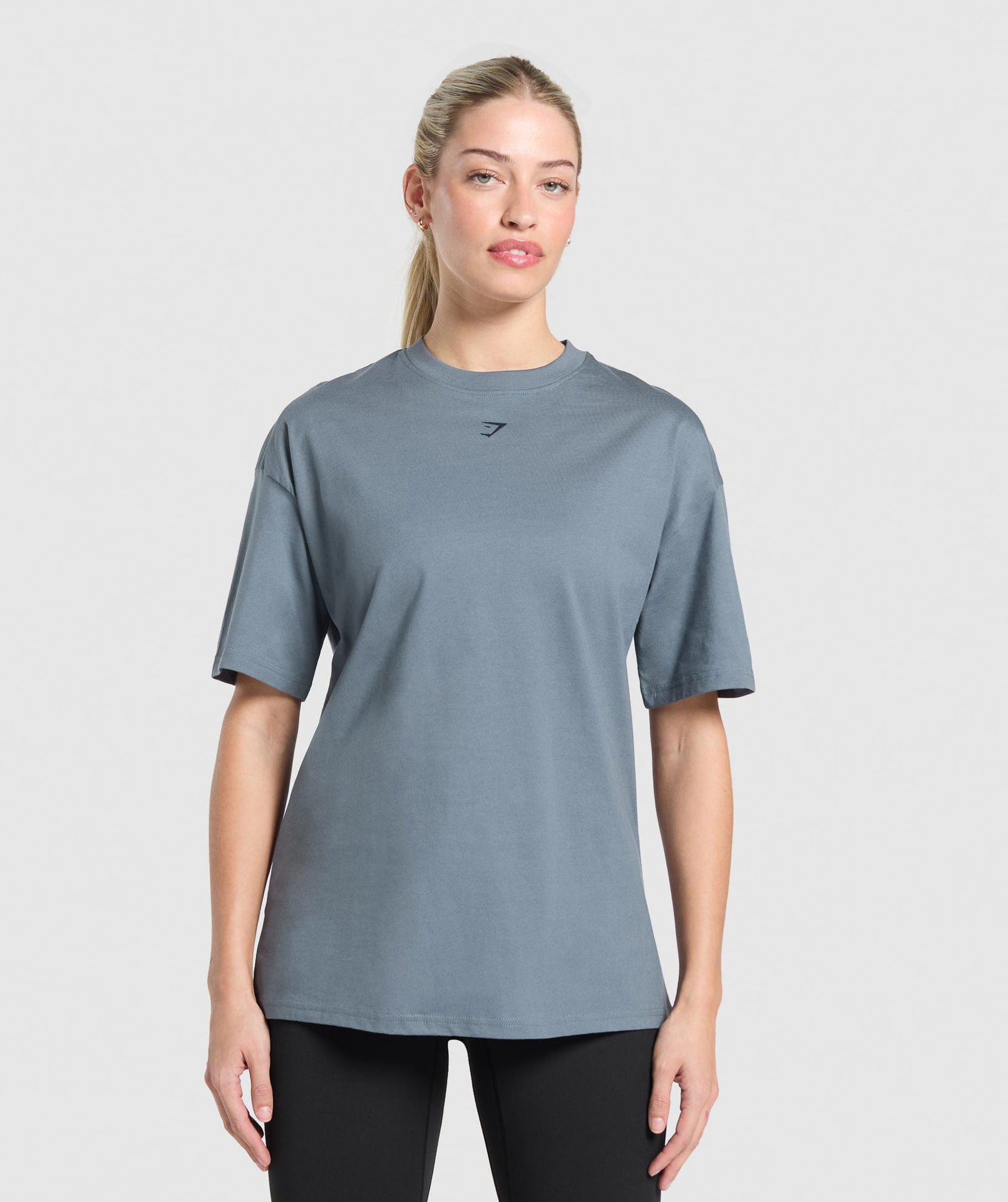 CAMPUS CLASSICS GRAPHIC T-SHIRT