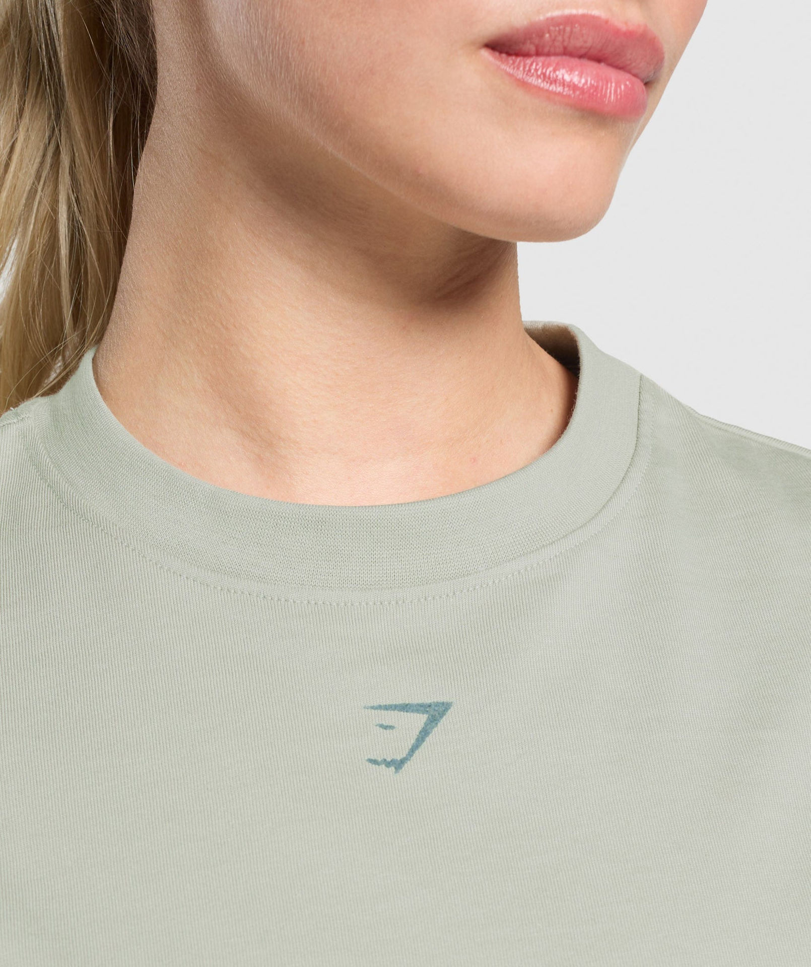 CAMPUS CLASSICS GRAPHIC T-SHIRT