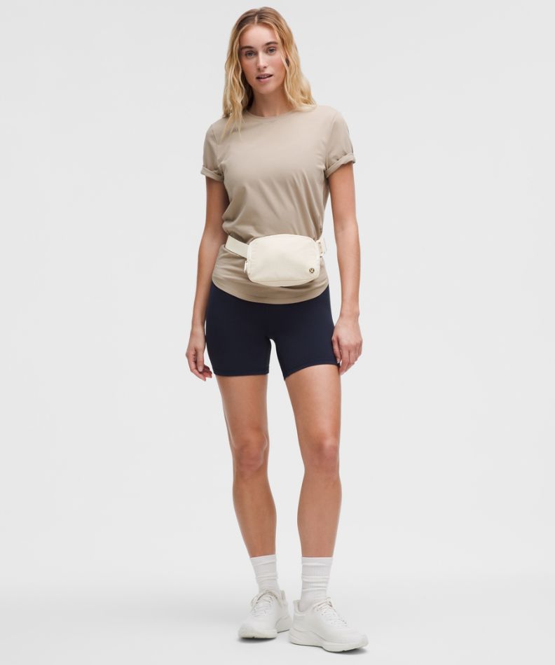 Lululemon Everywhere Belt Bag 1L