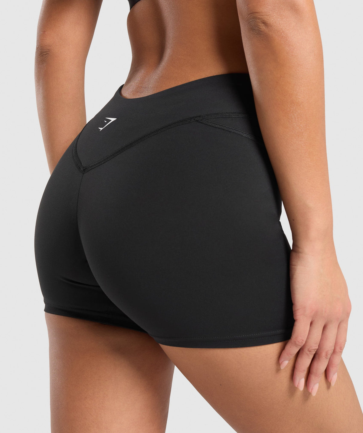 DIPPED WAISTBAND SHORTS