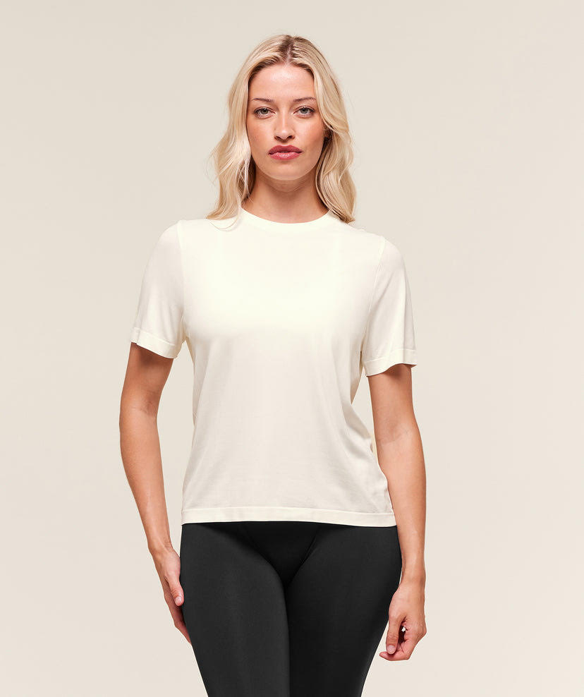 EVERYDAY SEAMLESS T-SHIRT