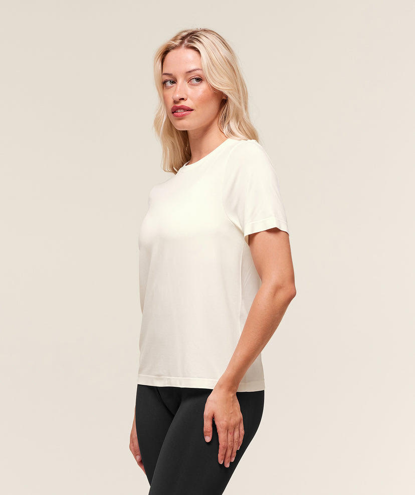 EVERYDAY SEAMLESS T-SHIRT