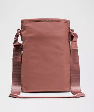 Lululemon Water Bottle Crossbody with Front Pocket 2L