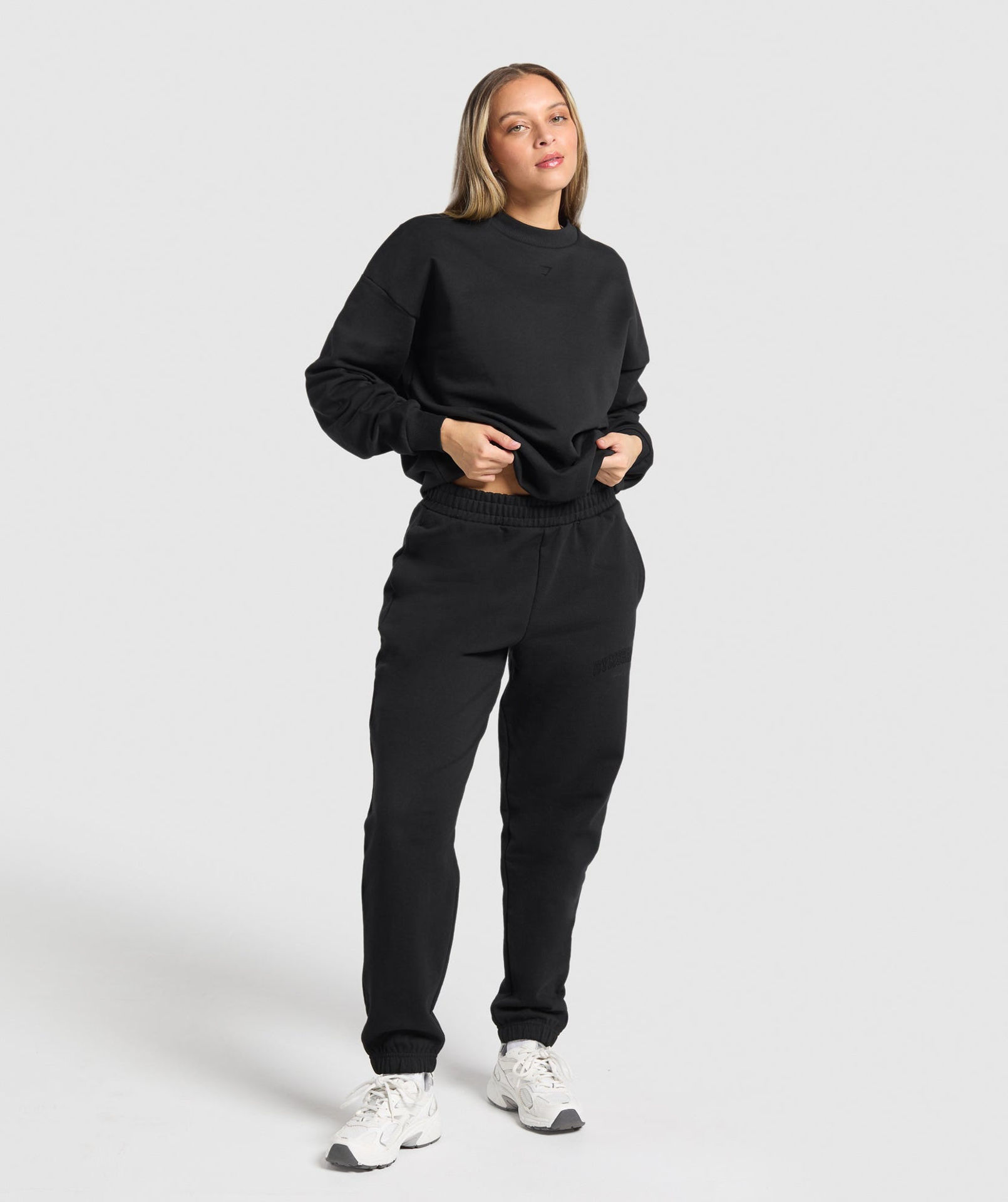 CAMPUS CLASSICS GRAPHIC SWEATSHIRT