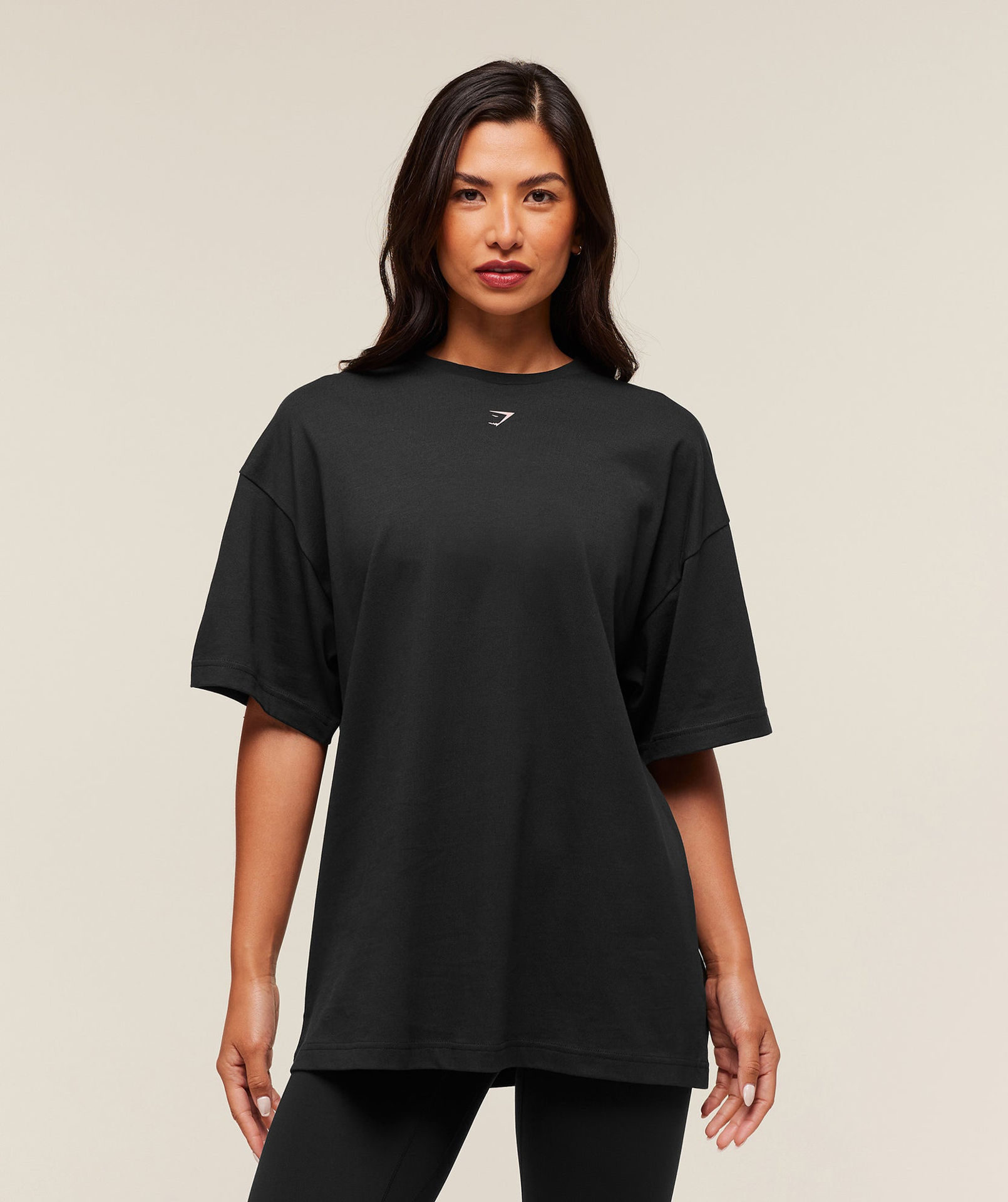 PRAYER HANDS GRAPHIC OVERSIZED T-SHIRT