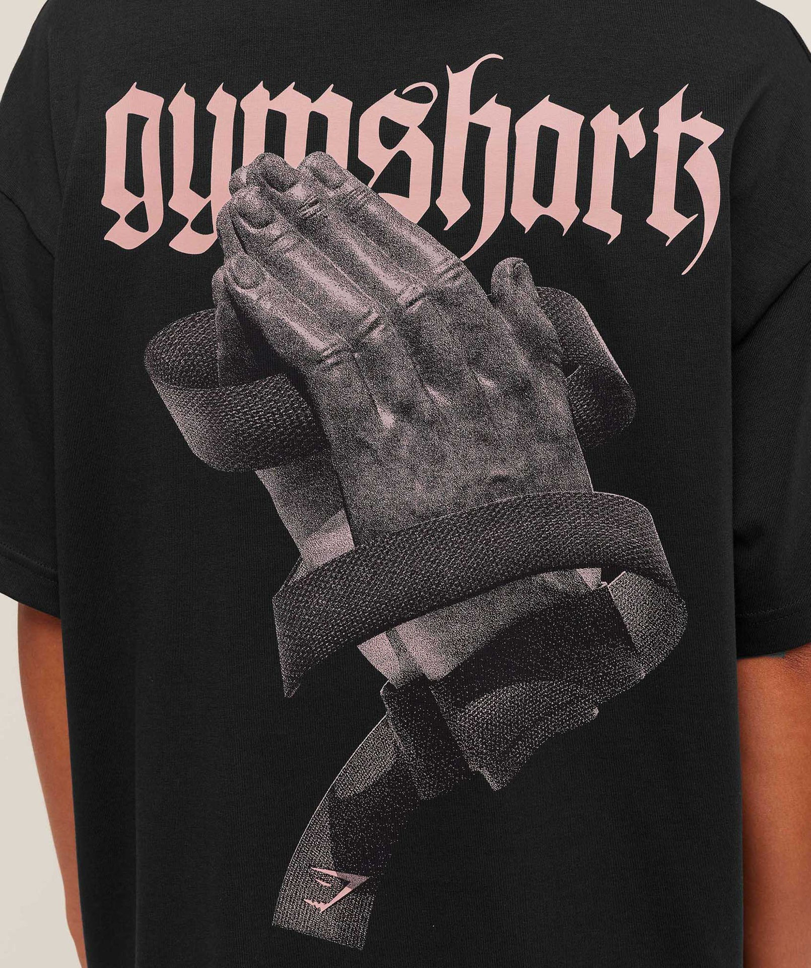 PRAYER HANDS GRAPHIC OVERSIZED T-SHIRT