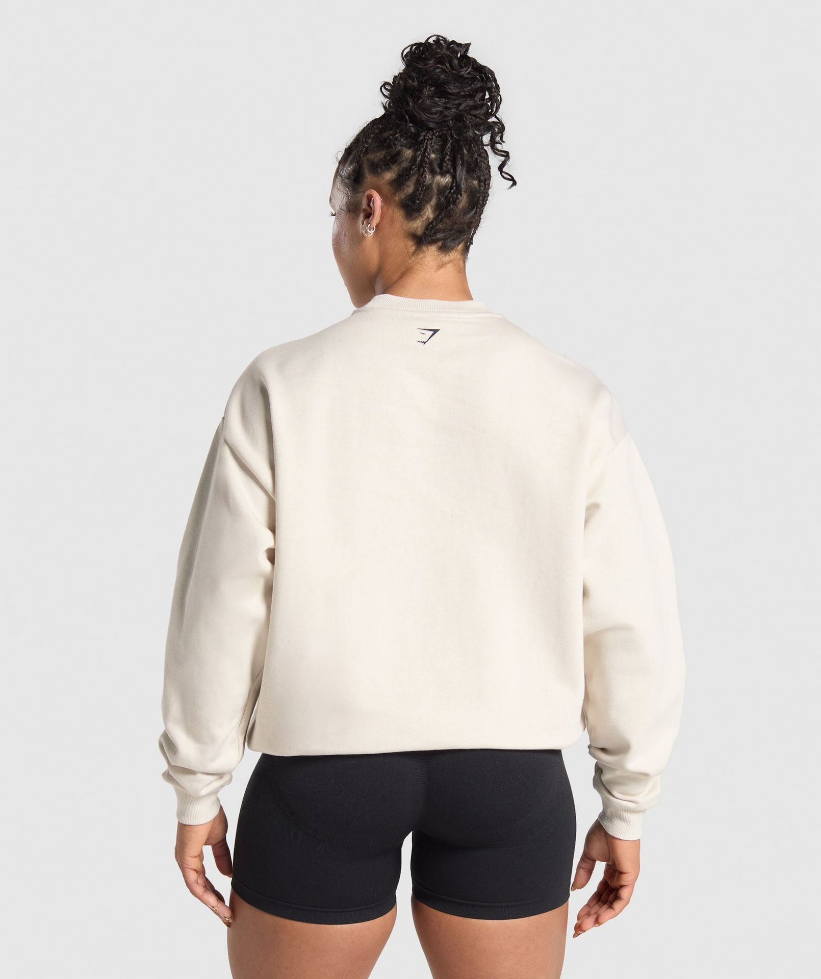 LIFTING ESSENTIALS GRAPHIC BRUSHED OVERSIZED SWEATSHIRT