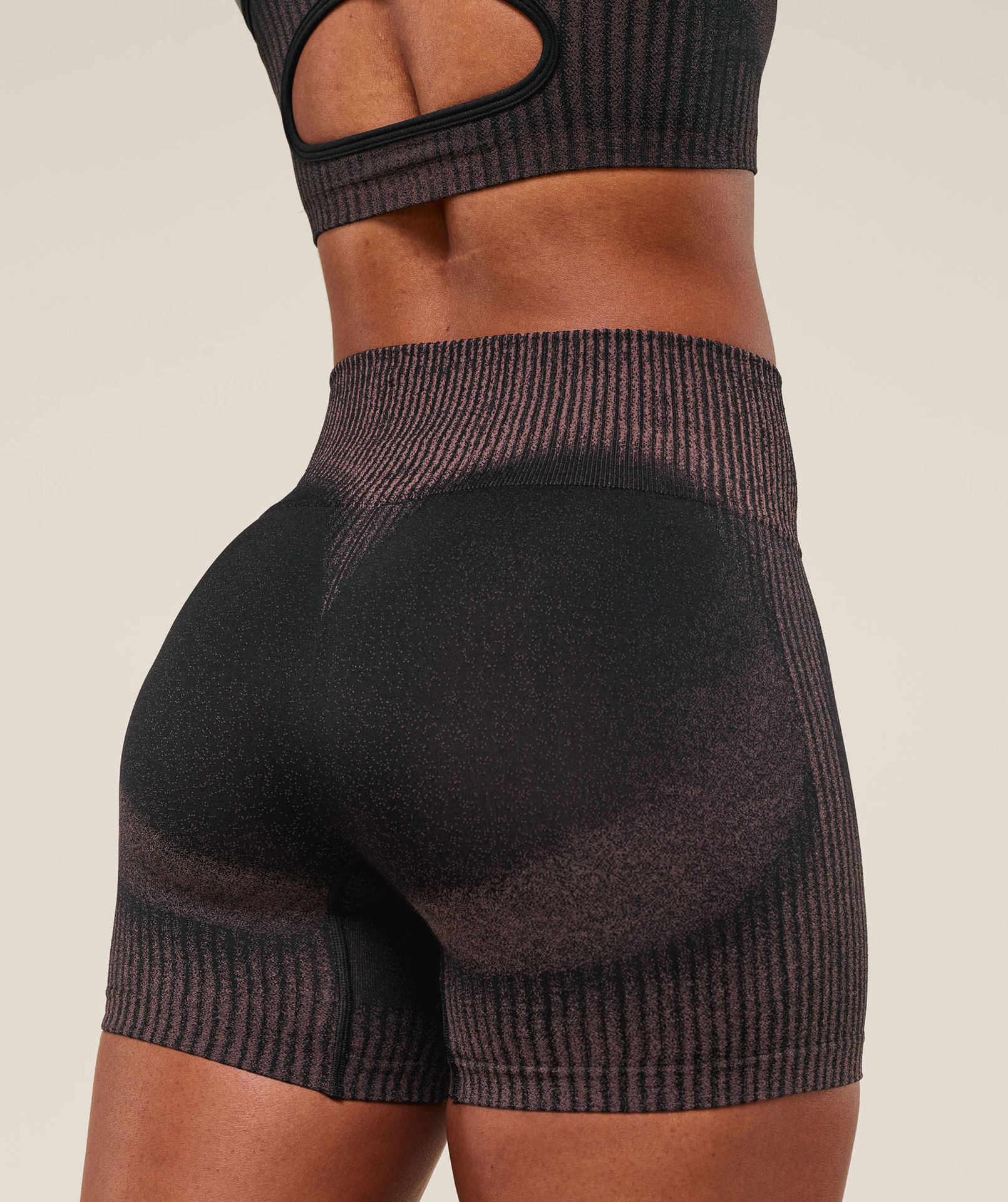 DIFFUSE SEAMLESS SHORTS