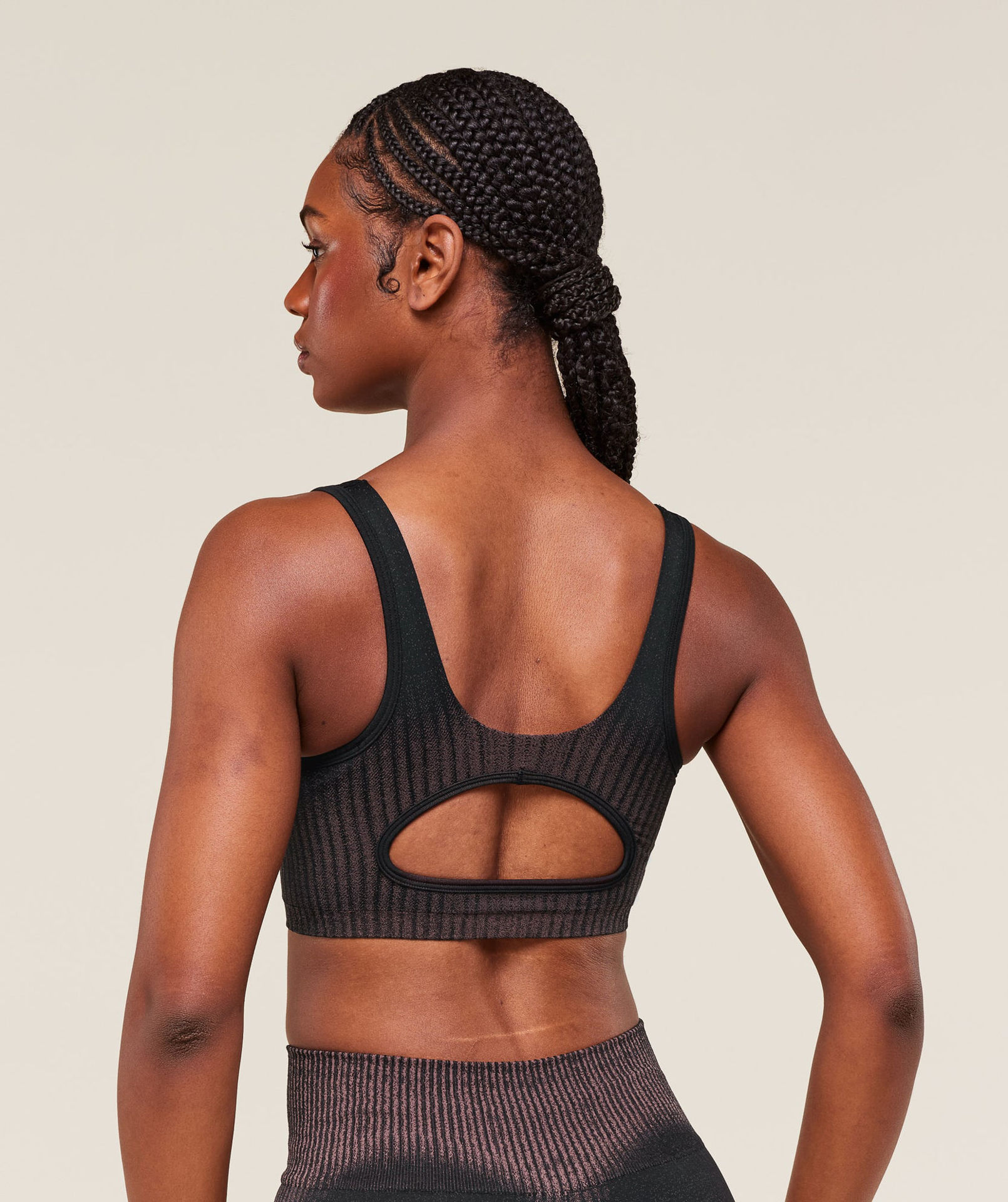 DIFFUSE SEAMLESS SPORTS BRA