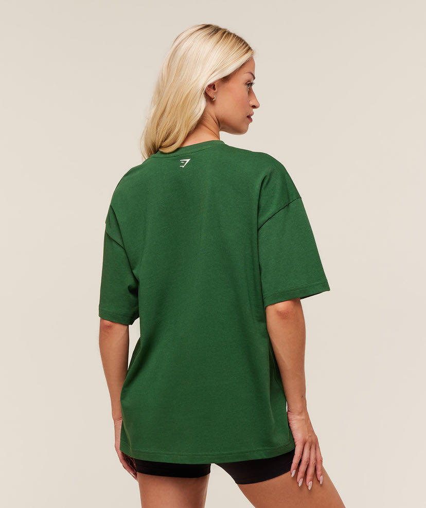 GRAPHIC COLLEGIATE OVERSIZED T SHIRT