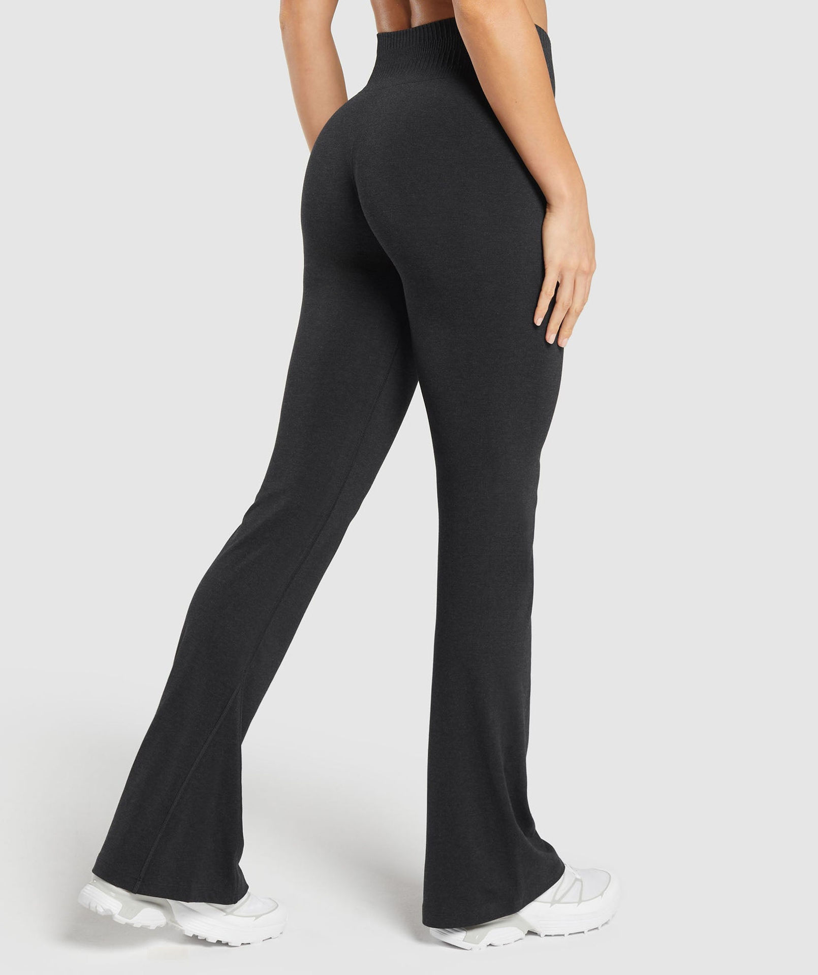LUXE SEAMLESS FLARE LEGGINGS