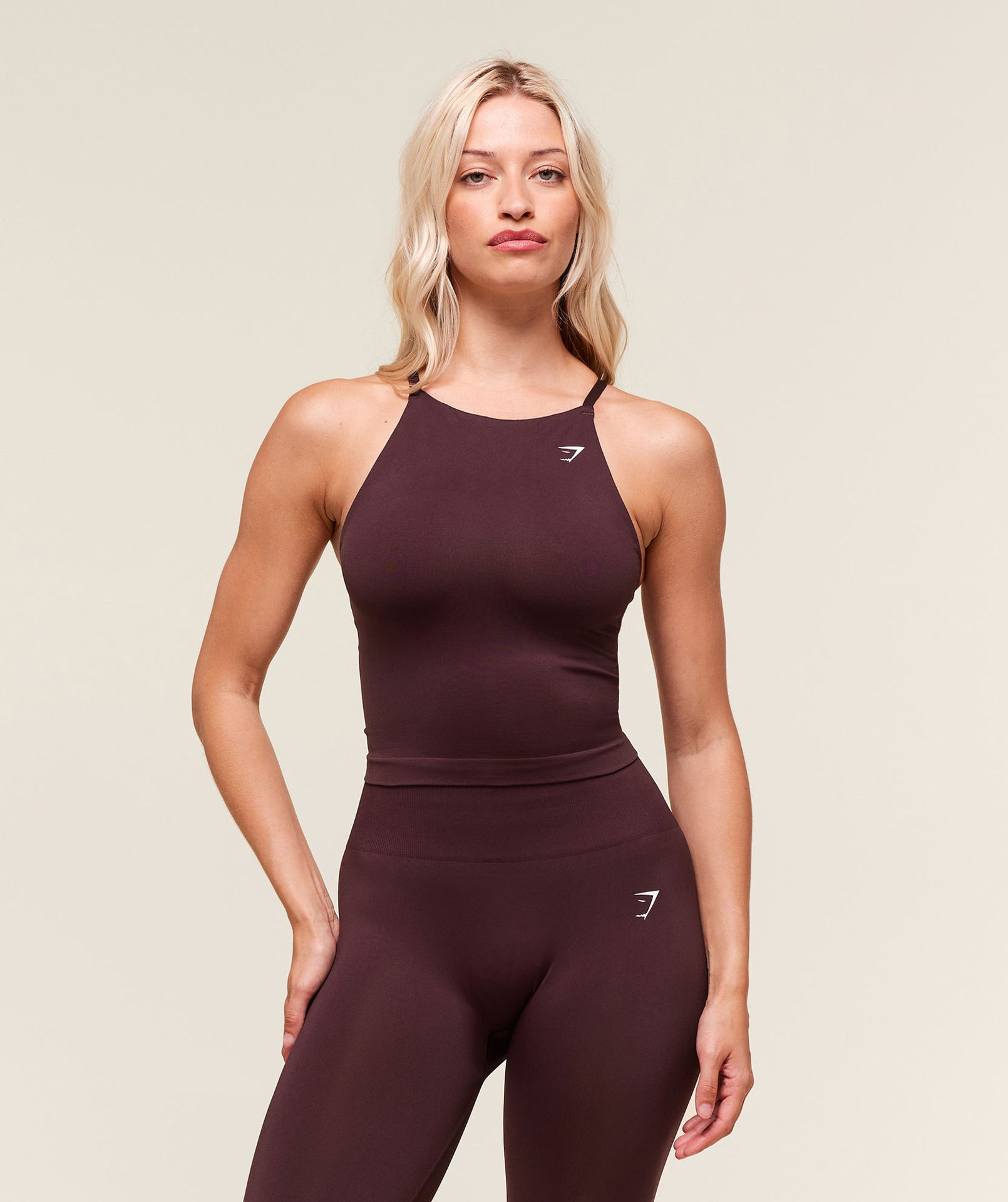 EVERYDAY SEAMLESS TANK WITH SHELF