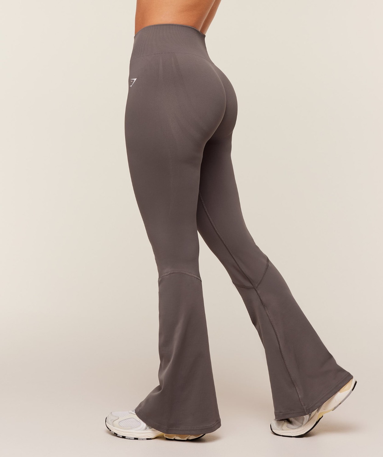 LIGHT HOLD LEGGINGS