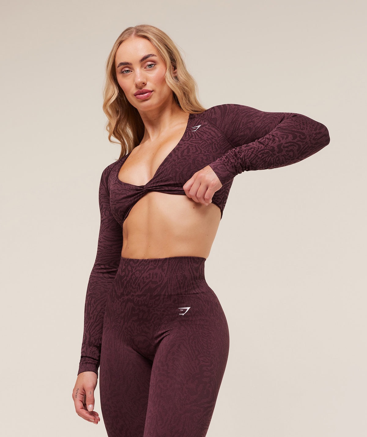 ADAPT ANIMAL LONG SLEEVE CROP TOP