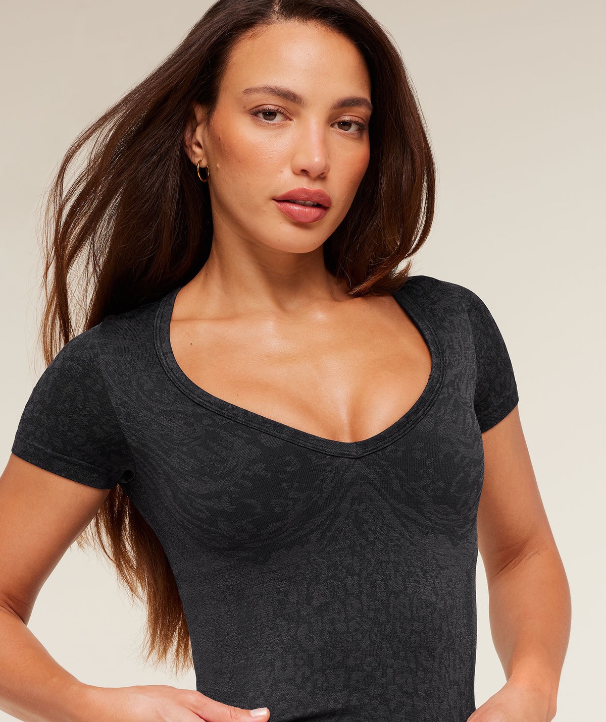 ADAPT ANIMAL X WHITNEY SHORT SLEEVE TOP