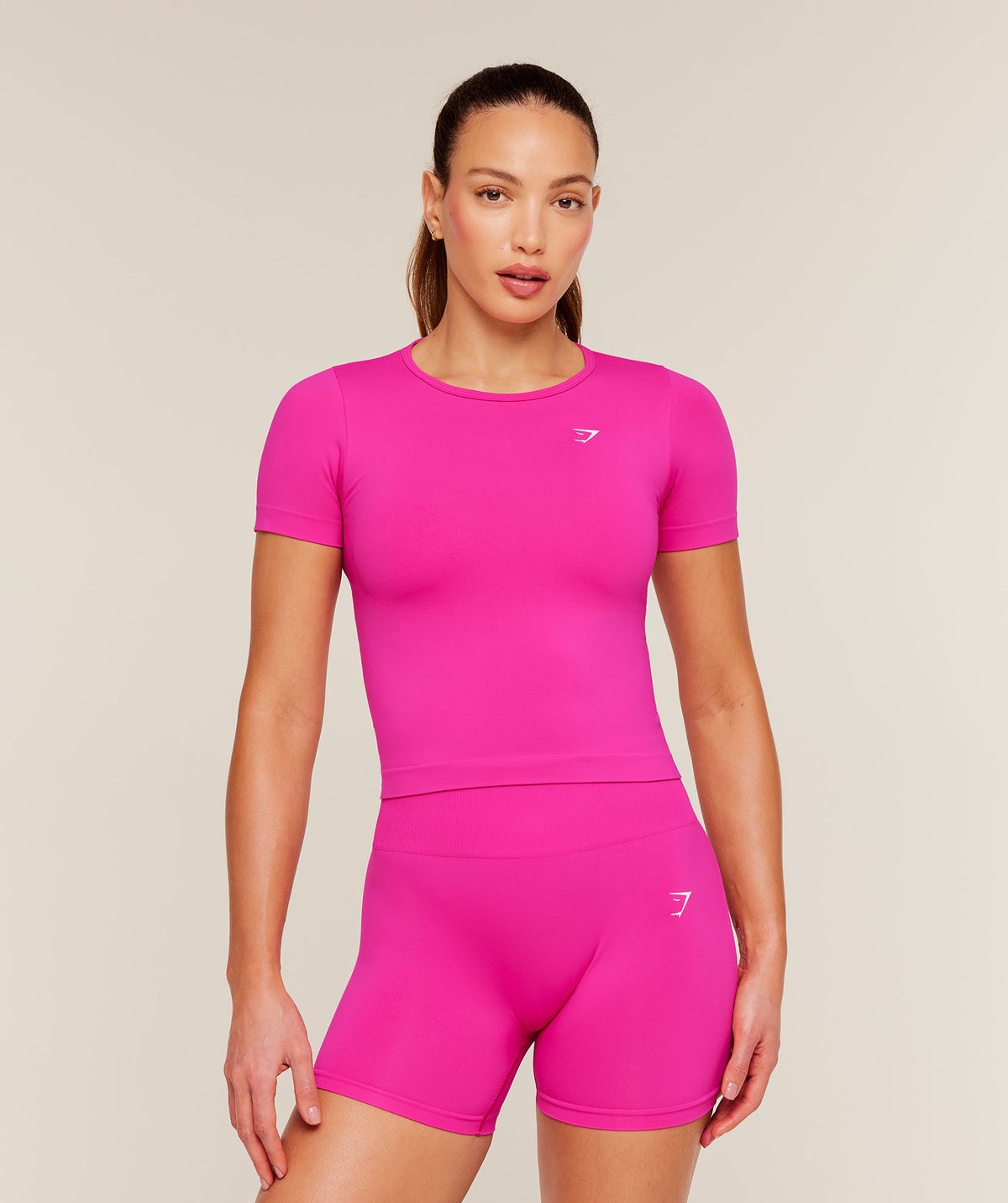 EVERYDAY SEAMLESS SHORT SLEEVE TOP
