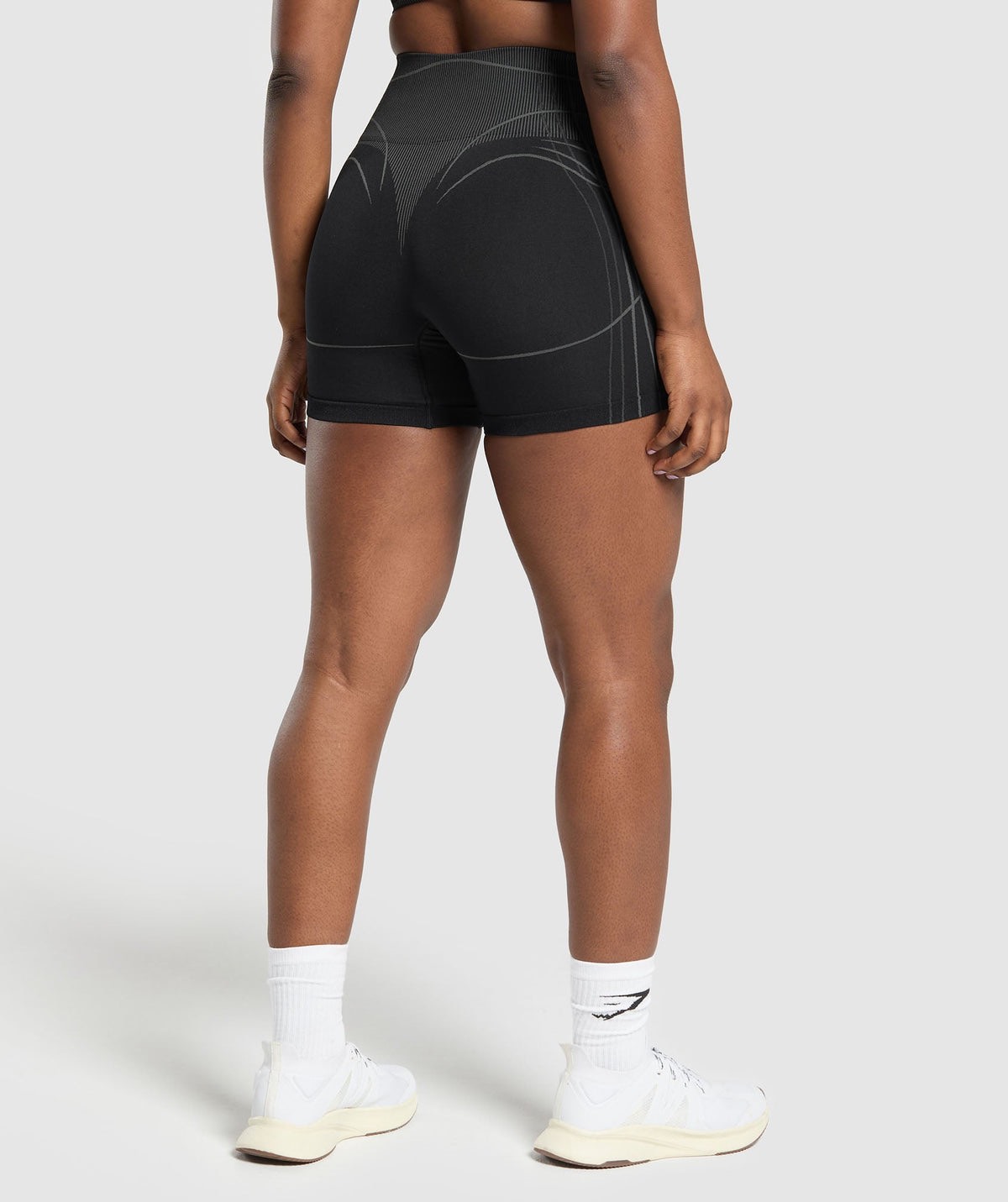 APEX SEAMLESS SHORTS