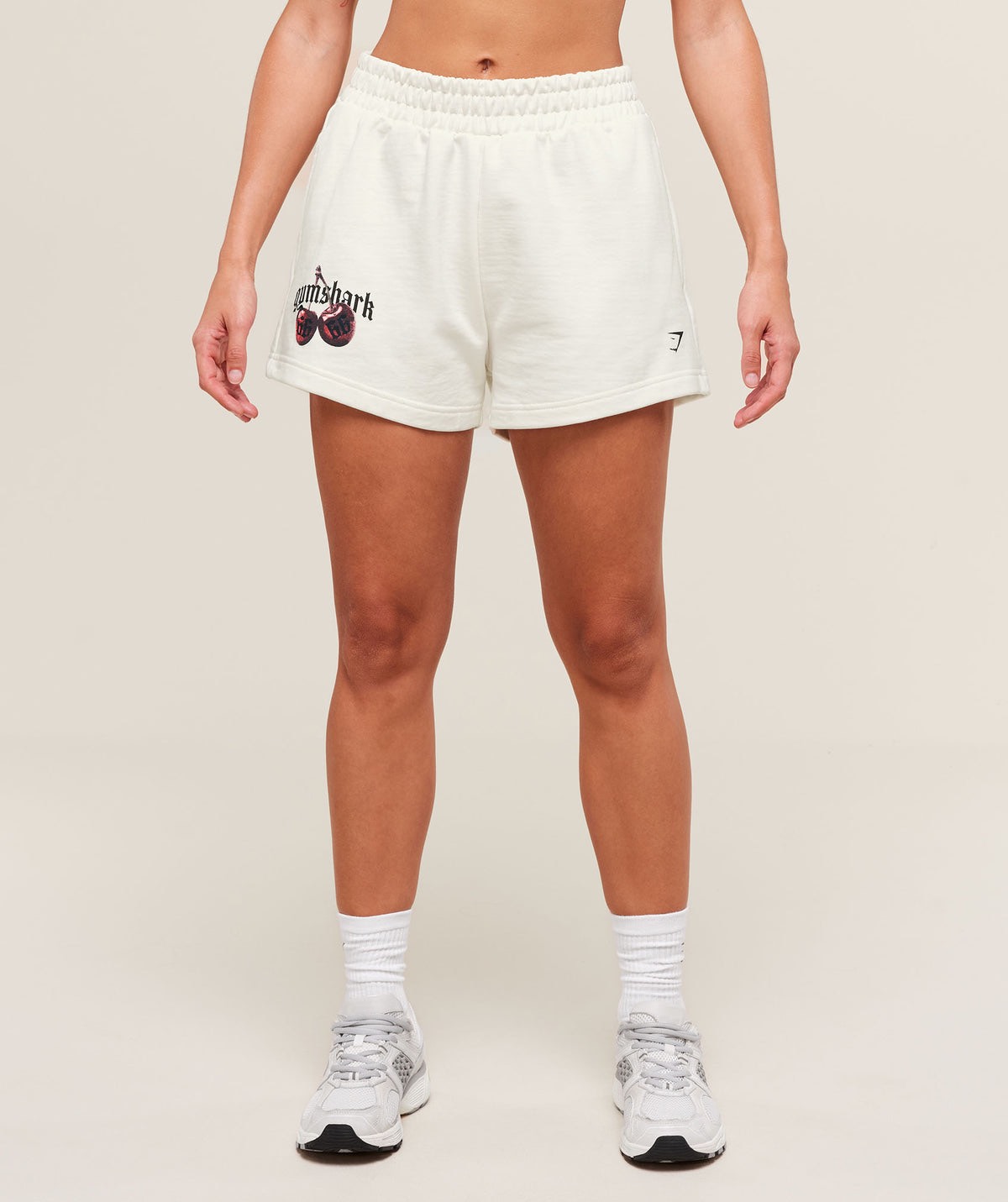 CHERRY GRAPHIC SHORT