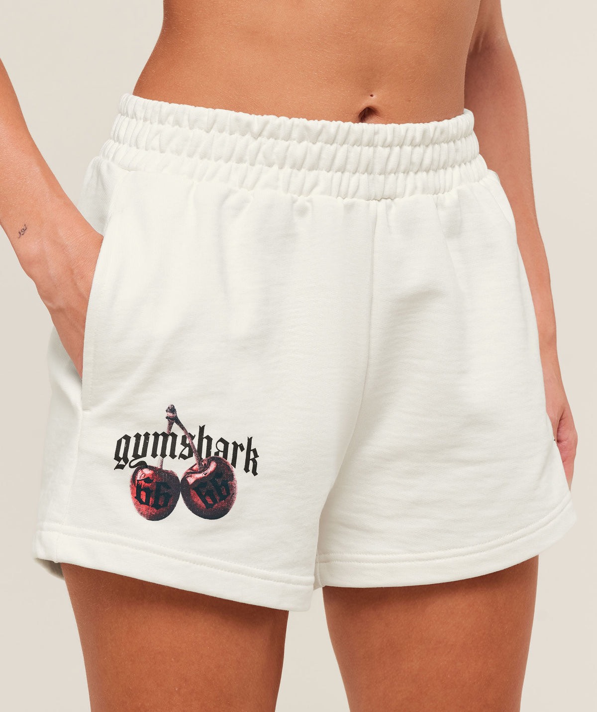 CHERRY GRAPHIC SHORT