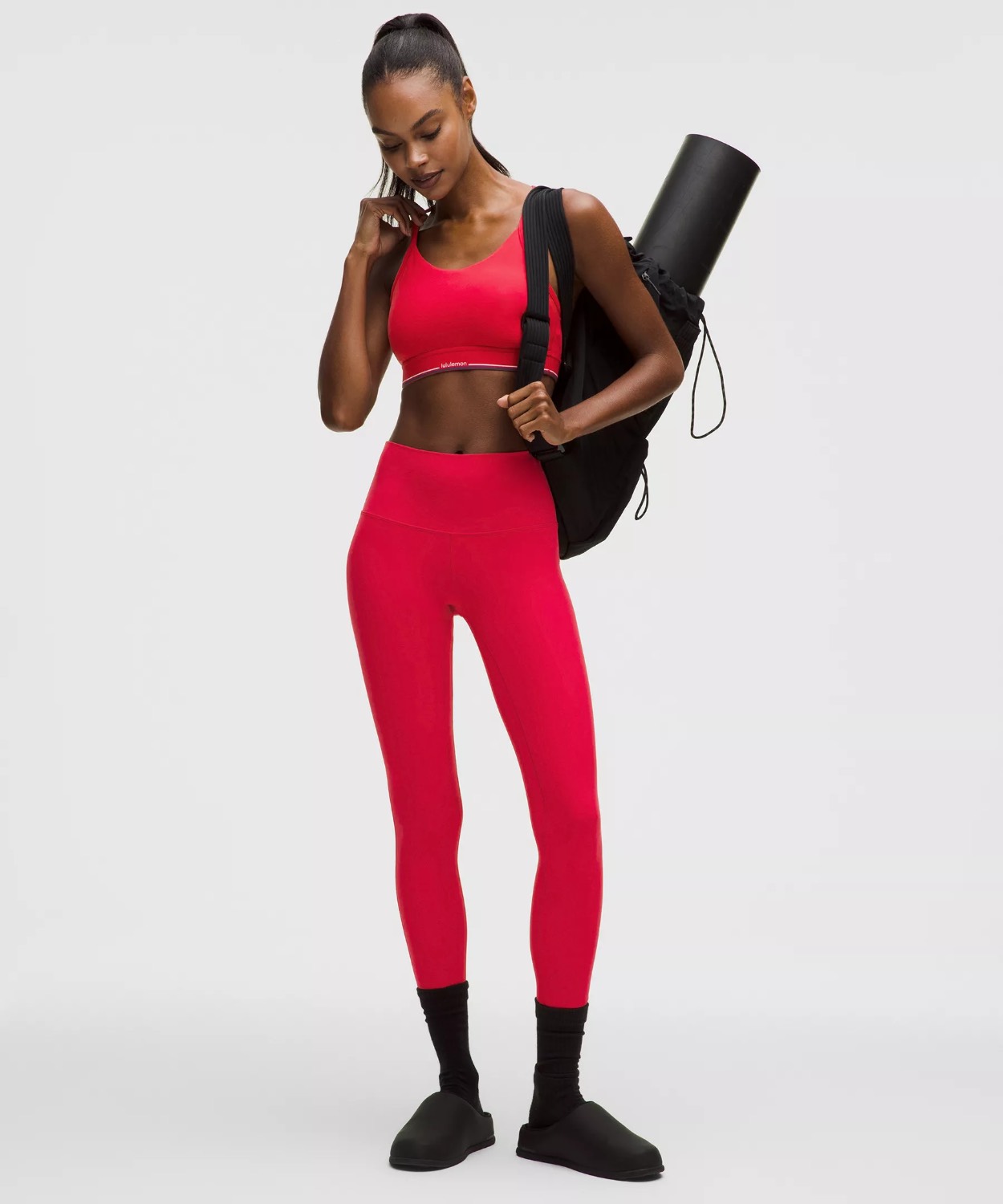 Flow Y Mid-Support Bra Logo *B/C Cup