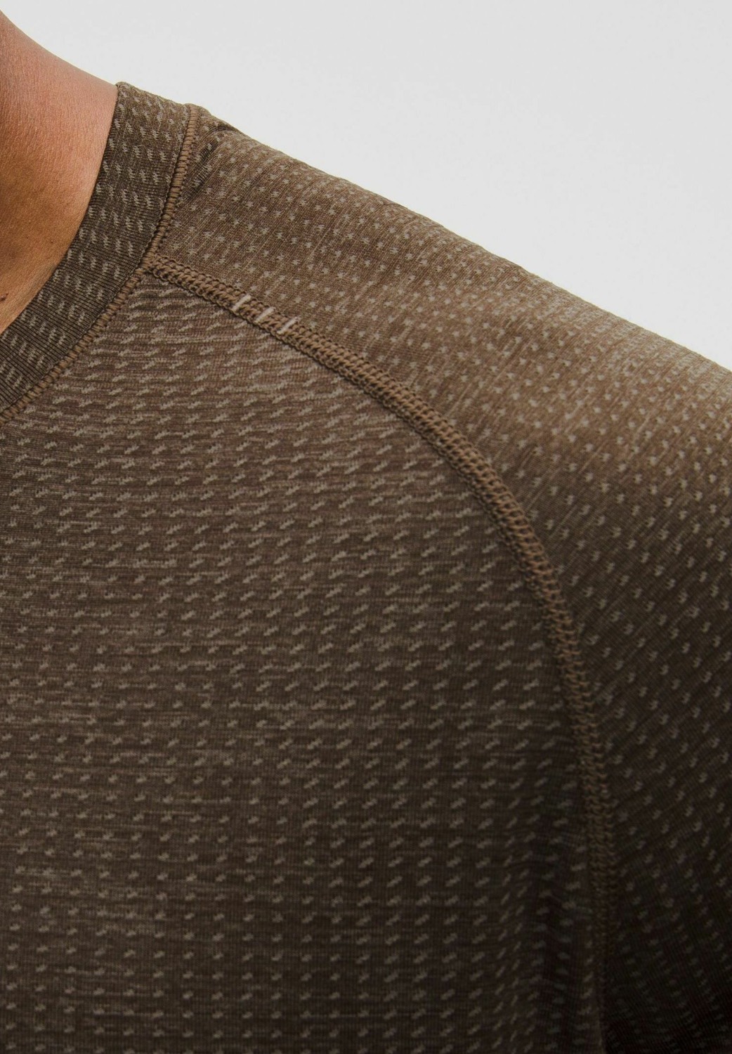 Metal Vent Tech Short-Sleeve Shirt