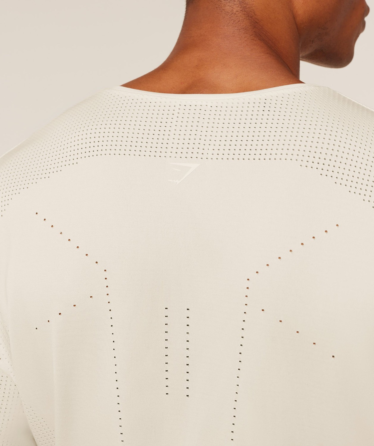 DISTANCE SEAMLESS T-SHIRT