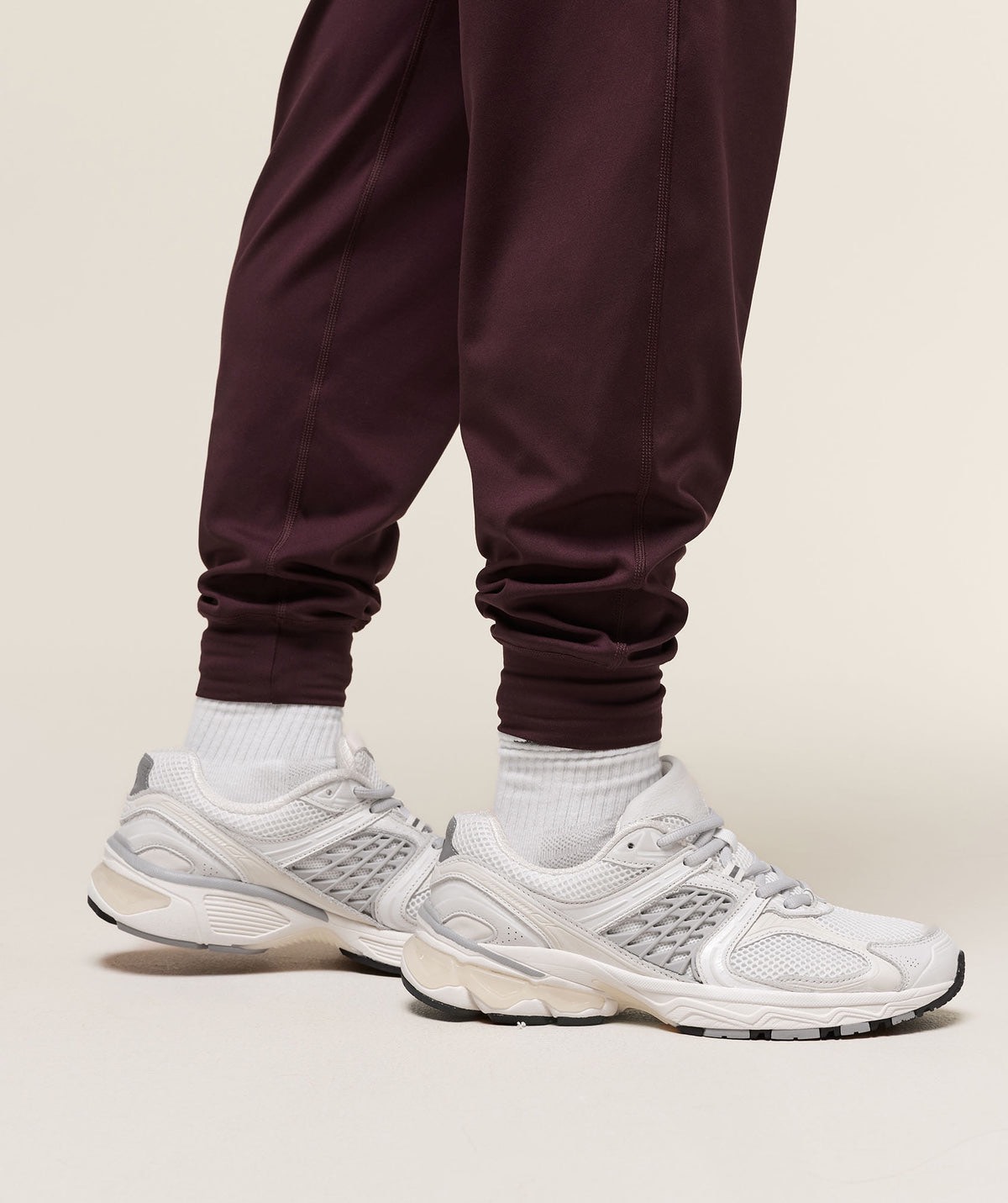 COVERED JOGGERS