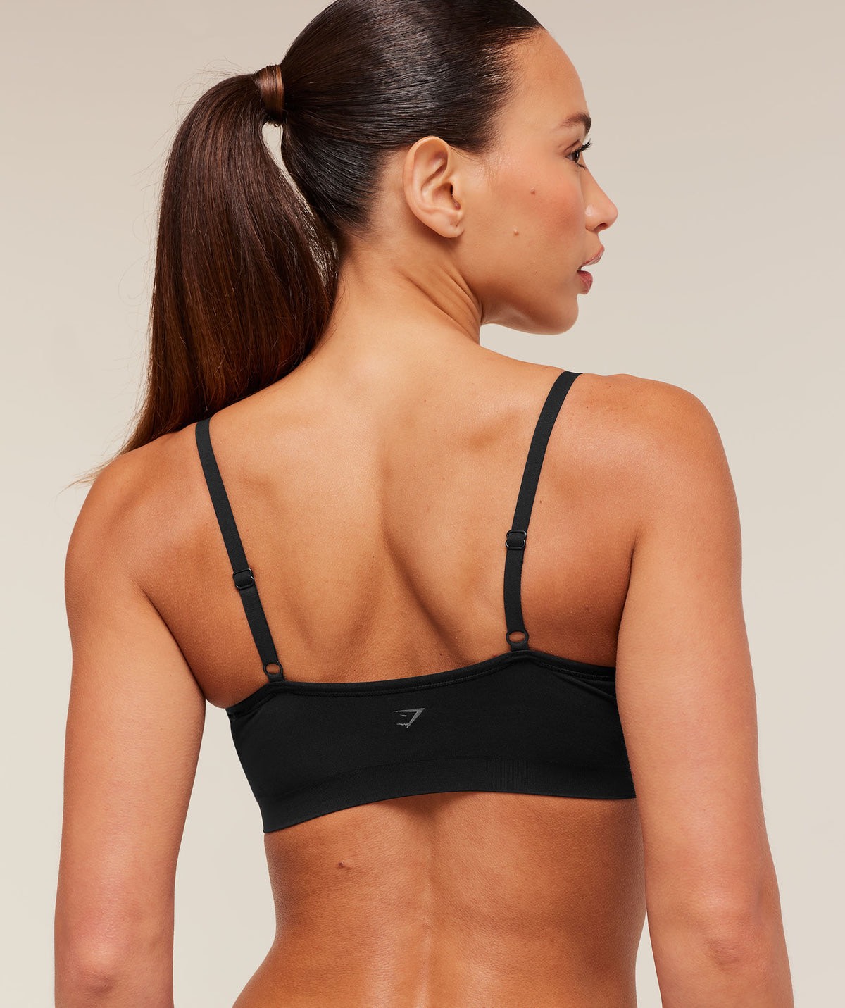 FEATHERFORM™ V-NECK BRALETTE