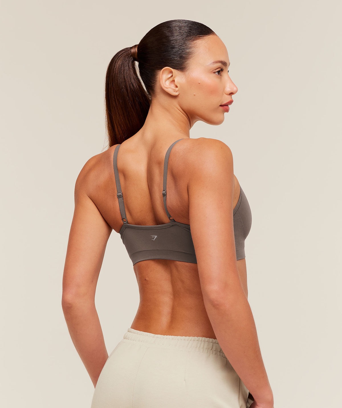 FEATHERFORM™ V-NECK BRALETTE