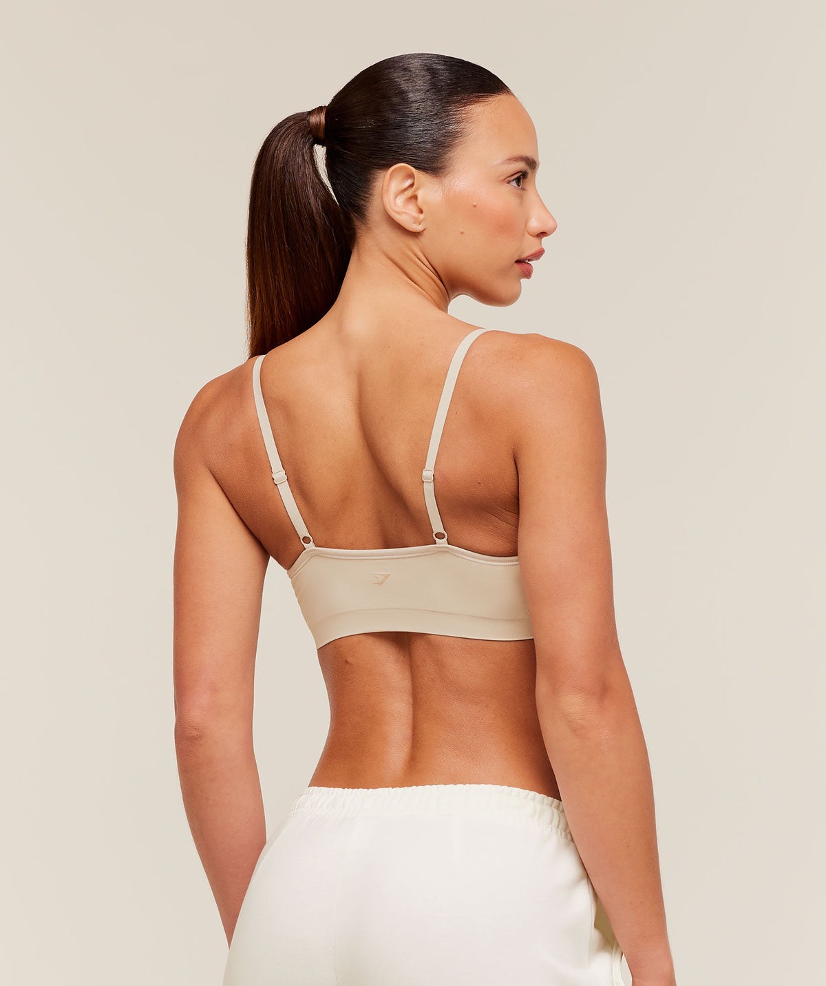FEATHERFORM™ V-NECK BRALETTE