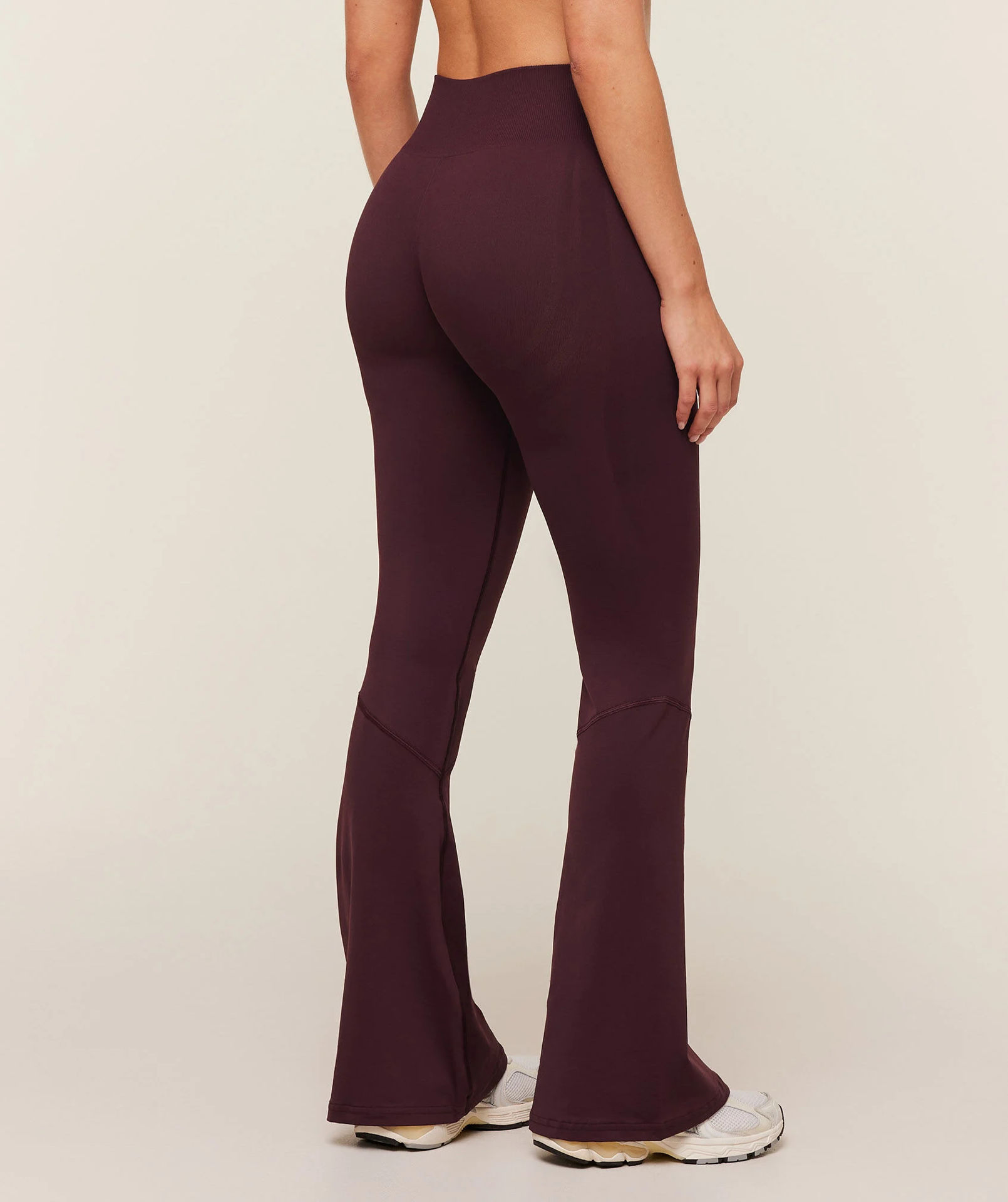 LIGHT HOLD FLARED LEGGINGS